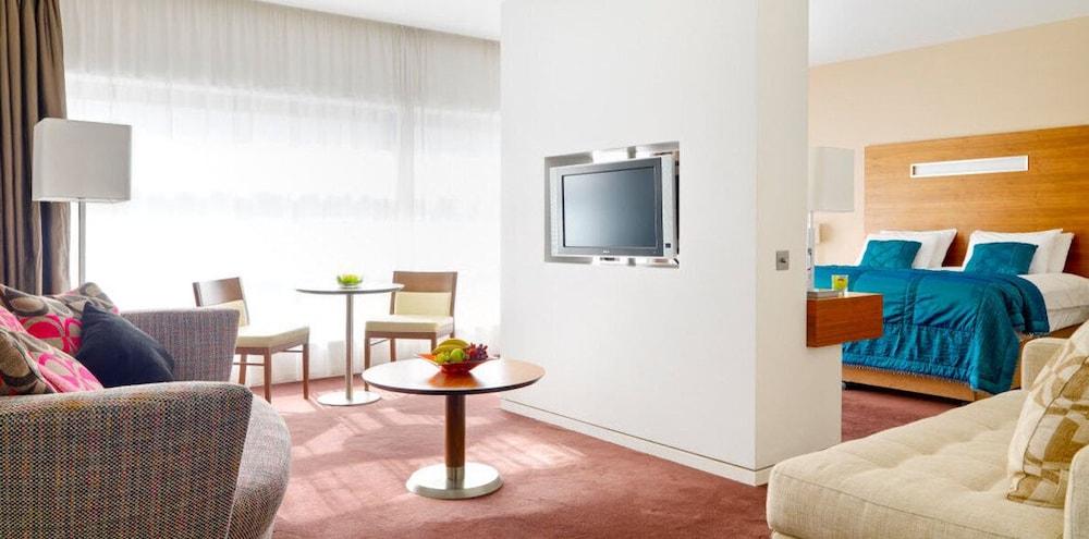 Clayton Hotel Galway Buitenkant foto